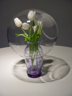 Cosmic I – IV, kolekce váz, sodno-draselné sklo, design: Hippos design, výroba: Moravské sklárny Květná pro Křehký.
