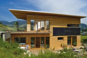 Dekorace dřevem zatraktivní stavbu