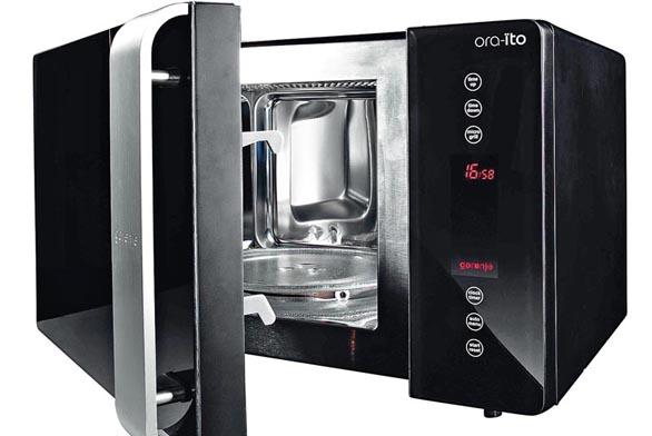 Volně stojící mikrovlnná trouba  z kolekce Ora-Ïto, váhová automatika, gril, cena 6 990 Kč, GORENJE.