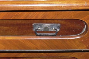 Renovace starého nábytku