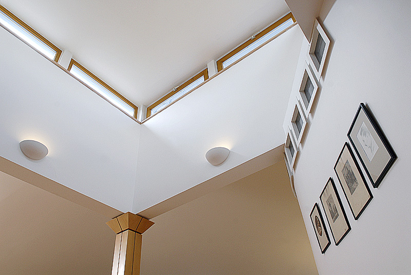 Sádrokarton 9,5 mm: Ideální řešení pro lehké a elegantní interiéry () Sádrokarton 9,5 mm: Ideální řešení pro lehké a elegantní interiéry