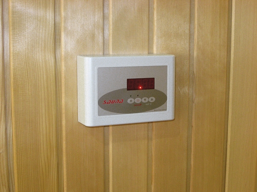 Každá prohřívárna musí mít vlastní regulátor.