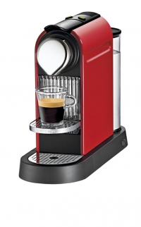 Nespresso CitiZ C110R red je kávovar, který se vyznačuje jednoduchým strohým designem třicátých let 20. století (NESPRESSO).