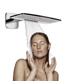 Raindance E 420 2 jet (Hansgrohe), horní sprcha se sprchovým ramenem, cena 31 296 Kč (EIM UNIVERS).