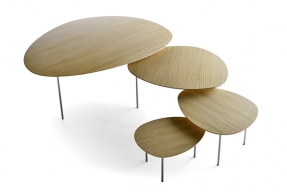 Designové stoly ve tvaru čtyřlístku