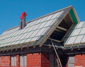 Pěnový polyuretan i při malých tloušťkách (160 mm pro NED) vyhovuje požadavkům zateplení střech (BACHL).