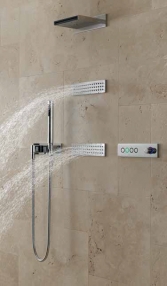 Elektronický systém ATT (DORNBRACHT) nabízí sprchování podle vámi předem naprogramovaných scénářů, cena podle vybavení cca od 340 000 Kč, KREINER EXKLUSIV.