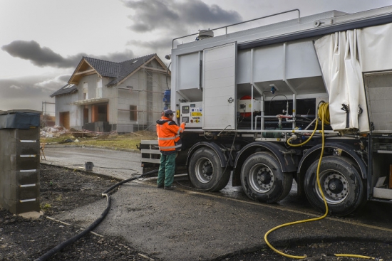 ANHYMENT - Mobilní zařízení pro výrobu přímo na stavbě