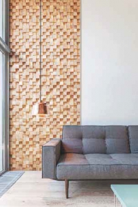 Dřevěná mozaika využitá v obývacím pokoji, provedení jasan.