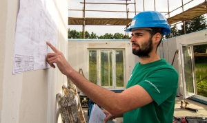 Kontrola projektové dokumentace na stavbě.