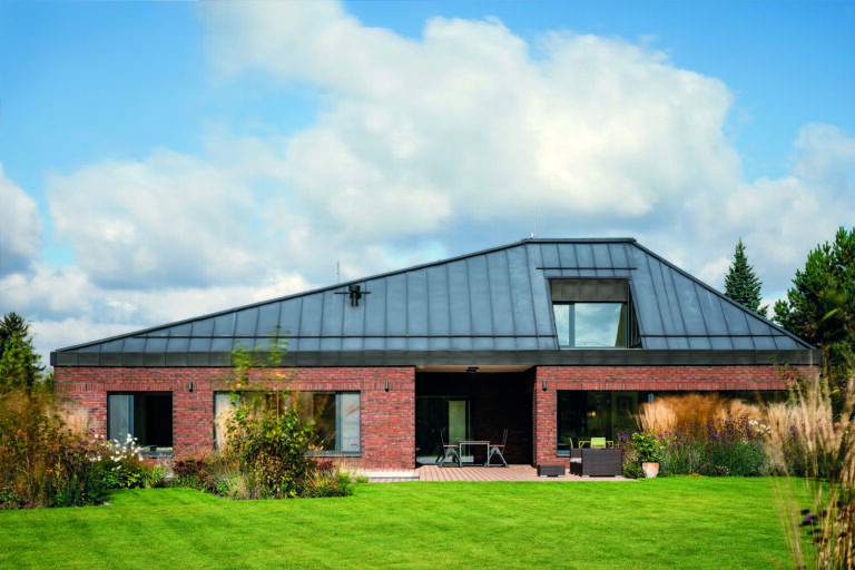 Postaveno na výhledech