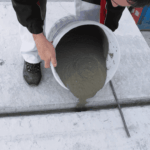 Baumit FillBeton je expanzivní betonová směs pro zalévání železobetonových konstrukcí, kotvení ocelových prvků, vyplňování dutin a zmonolitnění prefabrikovaných skeletů