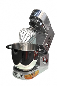 Tento robot zvládne např. rozpouštění čokolády, přípravu těsta, šlehání bílků, pečení koláčů, dušení zeleniny, masa atd. (Kenwood)