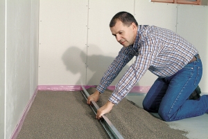 Ke srovnání nerovností a zvýšení úrovně podlahy slouží suchý podsyp Rigips