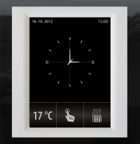 RF TOUCH je zařízení, které umožňuje snadno ovládat techniku v domácnosti.