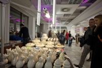 Na letošním festivalu designSUPERMARKET se představí několik desítek domácích a nově i zahraničních vystavovatelů z oblasti užitého umění.