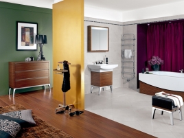 Nábytek Bellevue (VILLEROY &amp; BOCH), orientační ceny: skříňka pod umyvadlo 37 000 Kč, umyvadlo 25 000 Kč, stolička 20 500 Kč, komoda 54 000 Kč, zrcadlová skříňka 36 000 Kč, RICHTER + FRENZEL.