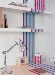 Pořadače a další úložné prvky z neupravené překližky najdete v různých variantách. Pořadač KNUFF stojí 99 Kč. (IKEA).