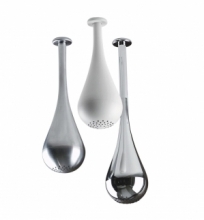 Sprchový talíř D330 ve tvaru květu o průměru 25 cm, materiál chrom.