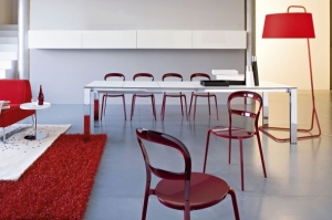 Stojací lampa Sextans, design Mr. Smith studio, textil a lakovaný kov.