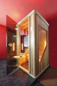 Infrasauna Grand Vitae 2 patří do té nejluxusnější kategorie jak svým nadstandardním zpracováním, tak kabinou z cedrového dřeva. Cena od 100 000 Kč.
