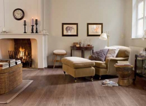 Vhodný výběr laminátové podlahy dokáže podtrhnout a zdůraznit styl interiéru – podlaha Quick-Step, řada Classic, Dub světlešedý olejovaný prkna (QUICK STEP).