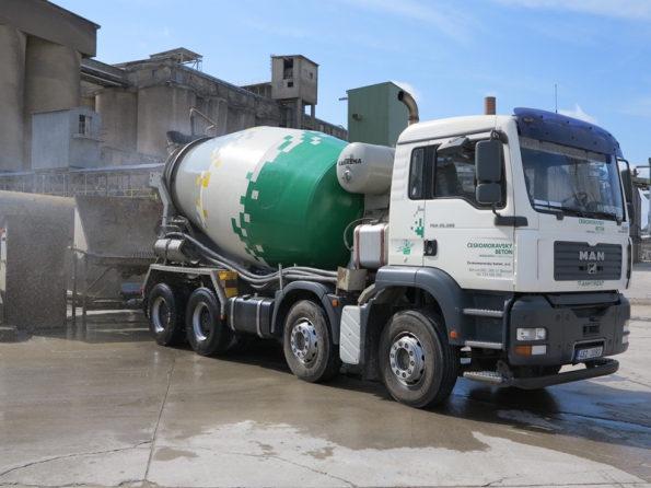 Českomoravský beton - Doprava