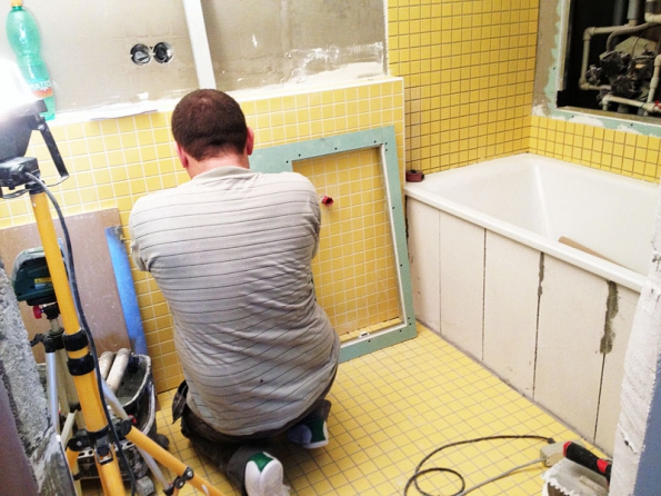 Důležitá je kontrola prací po jednotlivých fázích, neboť jedno řemeslo rychle překryje další stavební operace.
