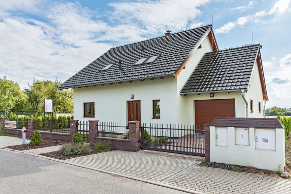 Lyra Plus, zděná stavba vycházející z tradiční architektury, je jedním z typových projektů společnosti G Servis CZ. Můžete jej navštívit v Lázních Bohdaneč. www.gservis.cz