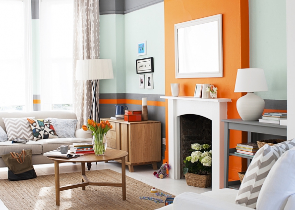V pokoji vymalovaném oranžovou barvou se nikdy nebudete cítit smutní. Kombinace oranžové s podzimními odstíny je zábavná. (DULUX)