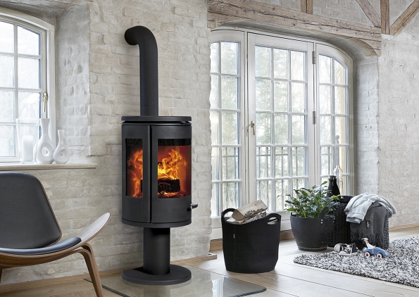 Krbová kamna typ 7948, operativní výkon 3 až 8 kW, materiál litina, vyrábí Morsø, www.morso.cz