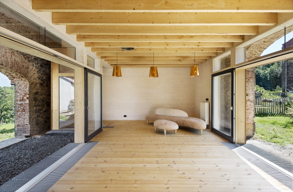 Česká cena za architekturu 2016: Jonášovic stodola (A2F, 2012)