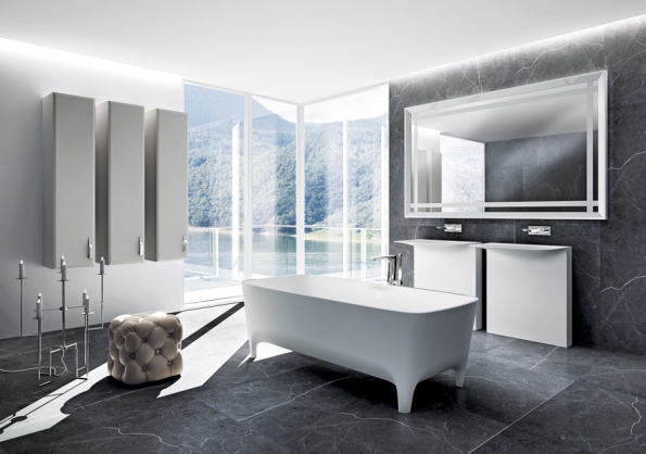 Vana Accademia (Teuco), design Carlo Colombo, 181 x 80 cm, materiál Duralight, www.designbath.cz