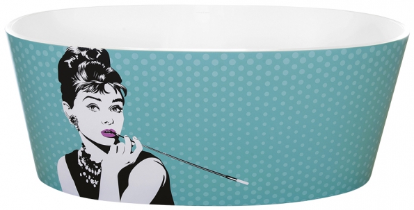 Vana Audrey Hepburn (Victoria + Albert) jako připomínka filmu Snídaně u Tiffanyho, materiál Quyrrycast (sopečný vápenec), www.luxebydesign.com.au