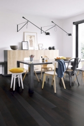 Kolekce Castello, dekor Dub noblesní přírodní matný, 145 x 1 820 mm, Quick-Step, cena 2 348 Kč/m2, www.quick-step.cz