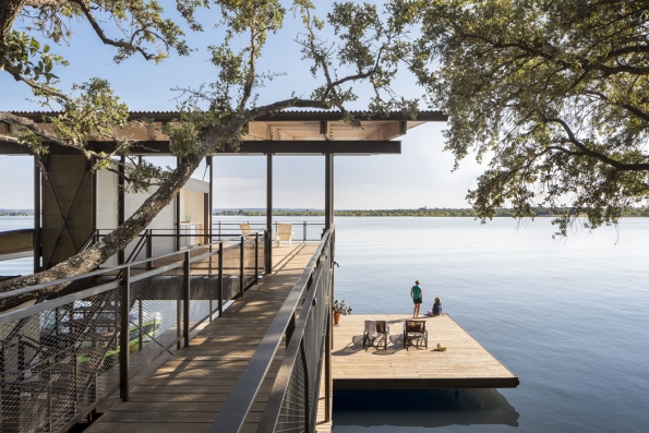 Chata na Modrém jezeře – Blue Lake Retreat, LakeFlato Architects (Foto: Andrew Pogue)