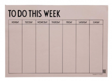 To-Do list z kolekce Office (DESIGN LETTERS), typografie navržená Arne Jacobsenem, 60 stran ve formátu A4, cena 712 Kč vč. poštovného, prodává www.connox.com