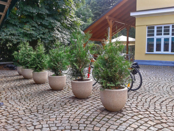 Všechny výrobky společnosti Presbeton jsou opatřeny vnitřním ochranným systémem či dodatečnou impregnací pro lepší čištění a minimalizaci nasákavosti finálních produktů (PRESBETON)