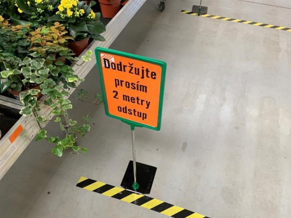 Od čtvrtka 9. dubna otevřou projektové markety Hornbach pro všechny zákazníky. Vyplývá to z jednání vlády, která umožnila jejich znovuotevření. I nadále budou dle jejího nařízení platit přísná opatření pro dodržování hygienických pravidel. Stále také platí možnost nákupu přes e-shop. (Zdroj: Hornbach)